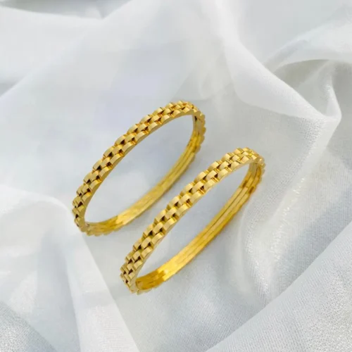chain cuff